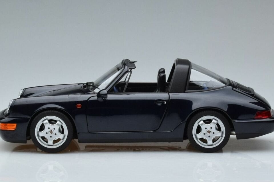 1:18 Norev 1991 Porsche 911 Carrera 4 Targa - Dark Blue