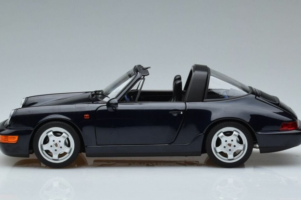 1:18 Norev 1991 Porsche 911 Carrera 4 Targa - Dark Blue