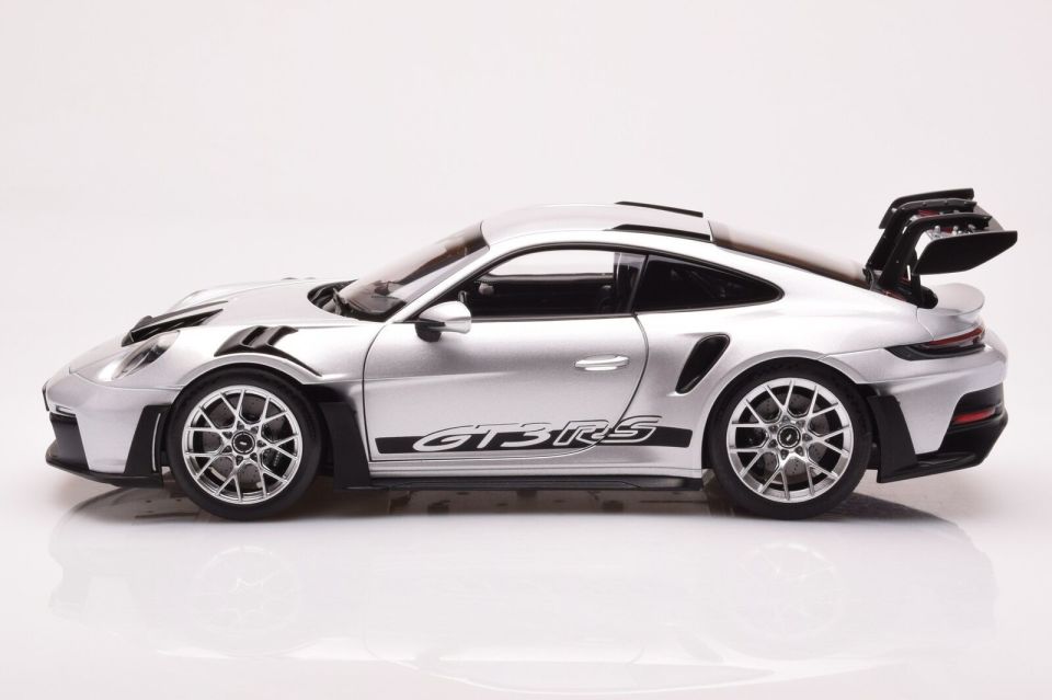NOREV PORSCHE 911 992 II GT3 RS 2022 1:18 (187357)