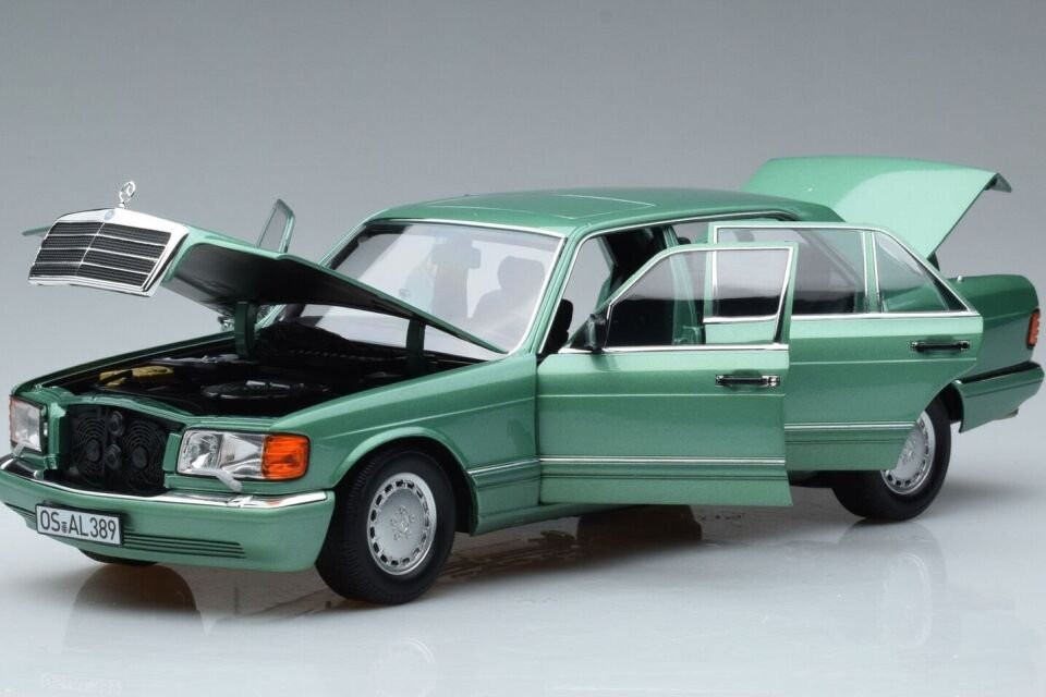 1:18 Norev 1991 Mercedes Benz S Class 560 SEL W126