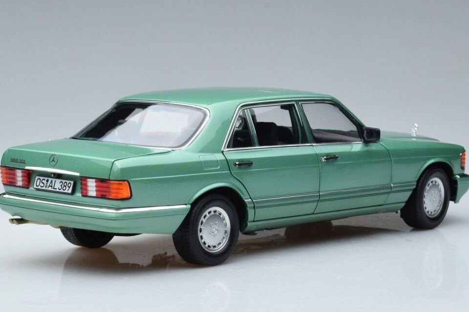 1:18 Norev 1991 Mercedes Benz S Class 560 SEL W126