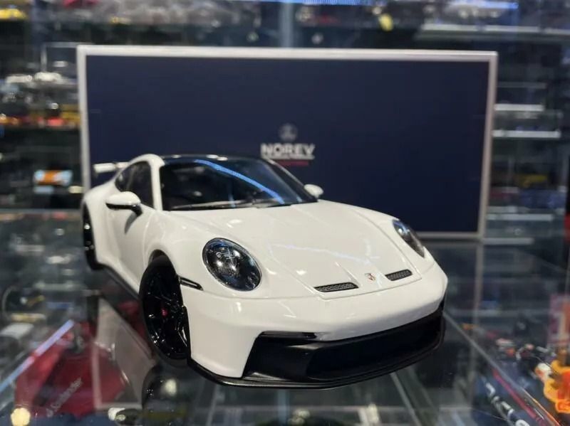 NOREV PORSCHE 911 992 II GT3 RS 2022 1:18 (187385)