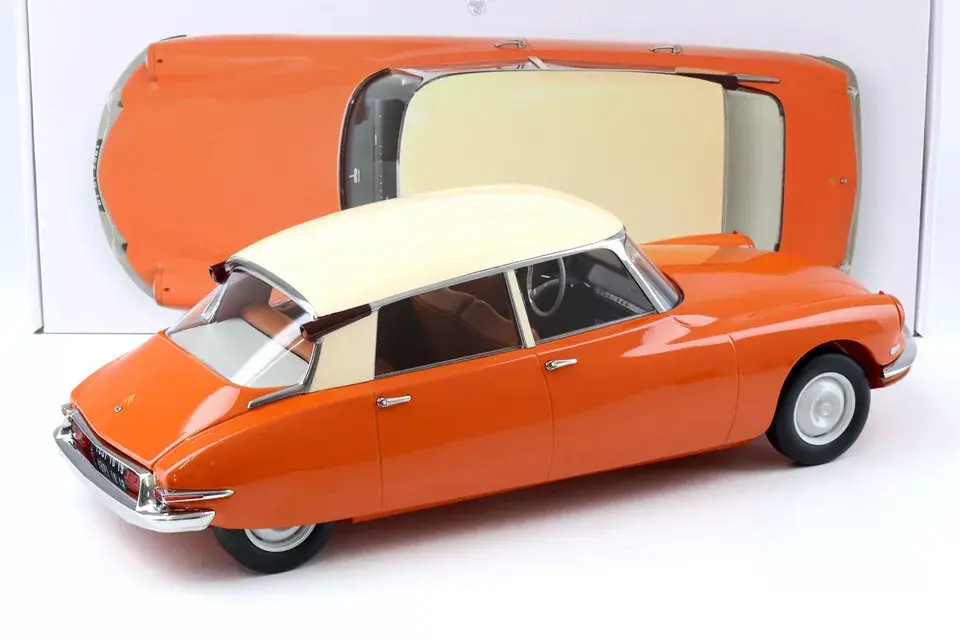 NOREV CITROEN ID 19 CAPUCINE ORANGE AND CREAM 1957 1:12 (121580)