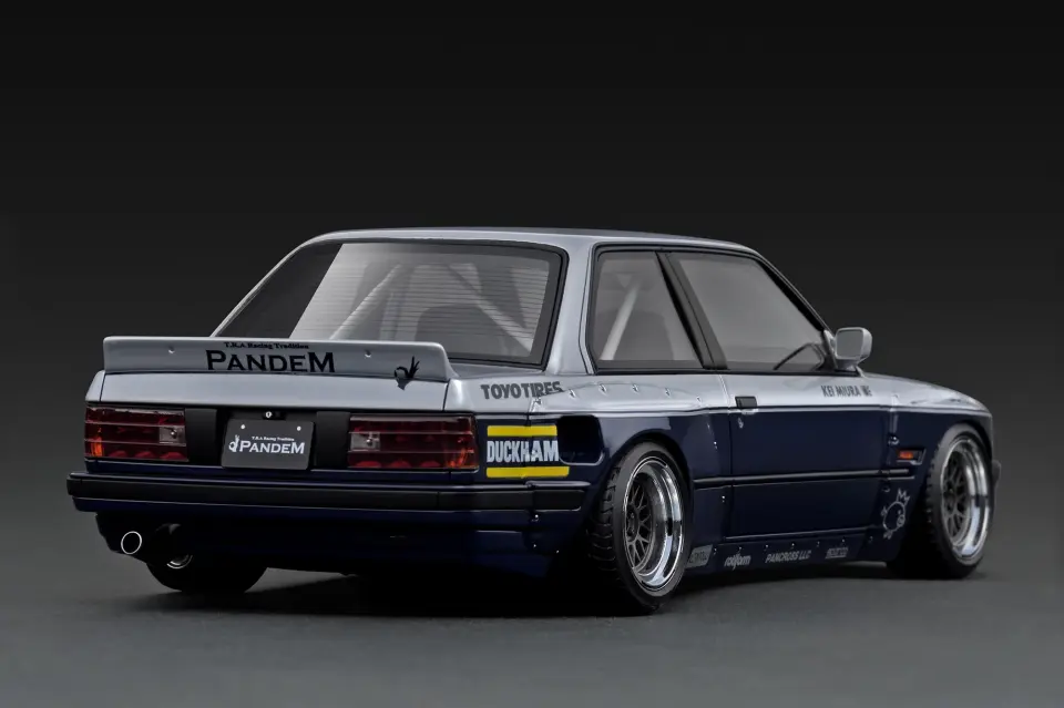 IGNITION MODEL BMW PANDEM 30 1:18 (IG3717)