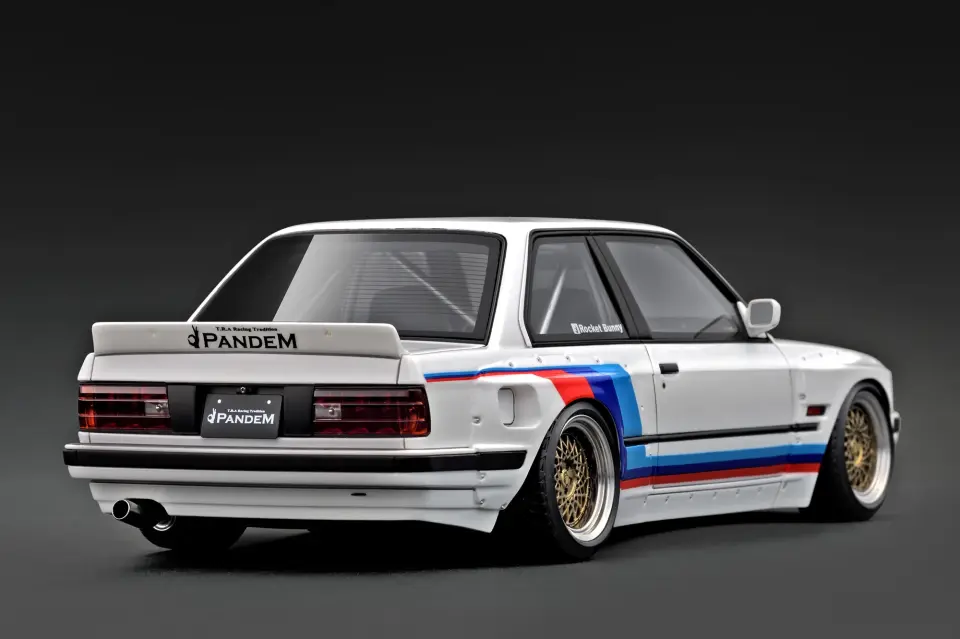 IGNITION  MODEL BMW PANDEM 30 1:18