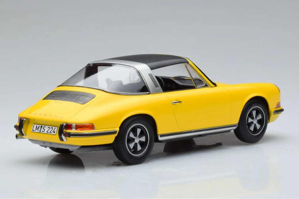 NOREV PORSCHE 911 E TARGA 1969 1:18 (187643)