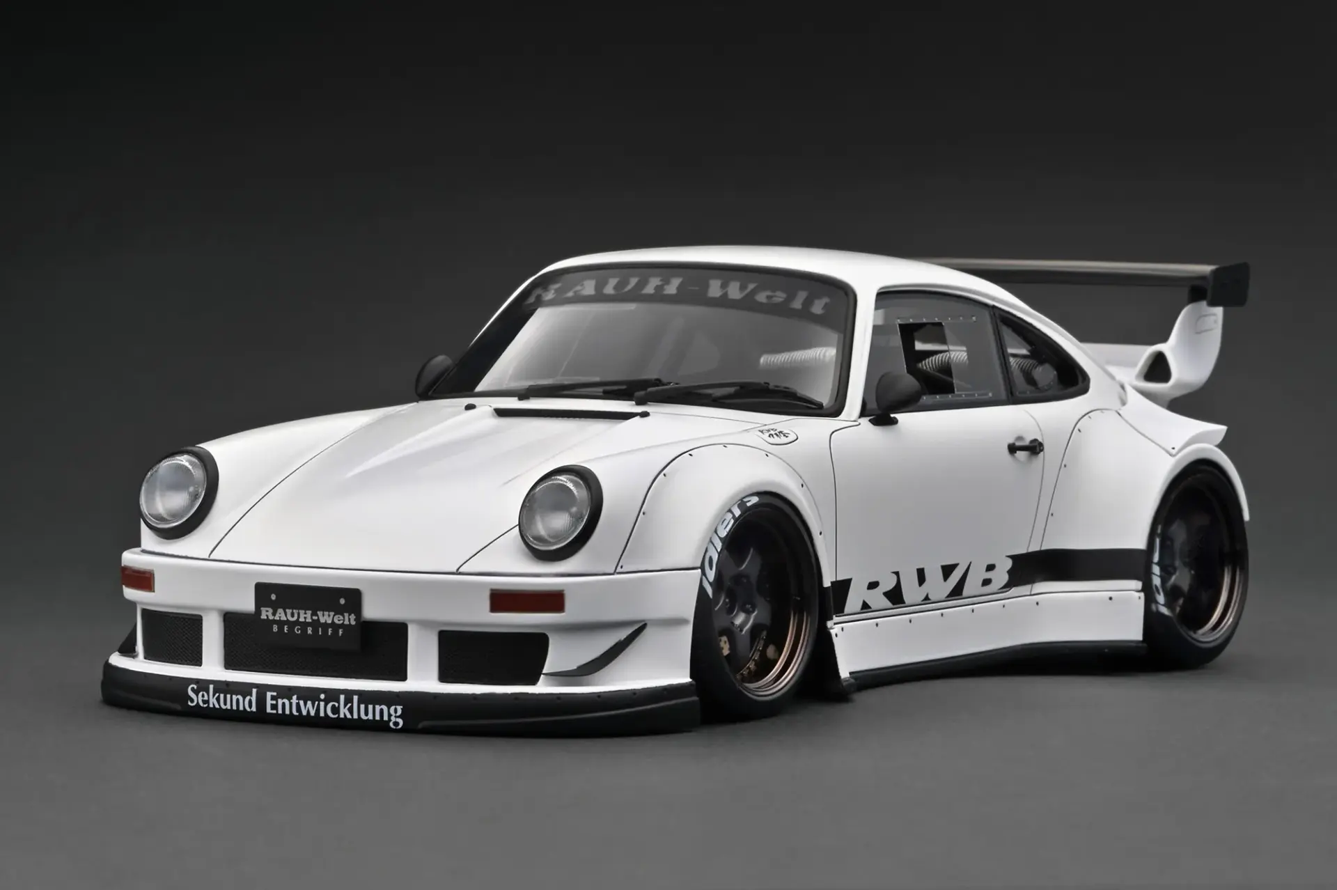 IGNITION MODEL RWB 930 1:18 (IG3696)
