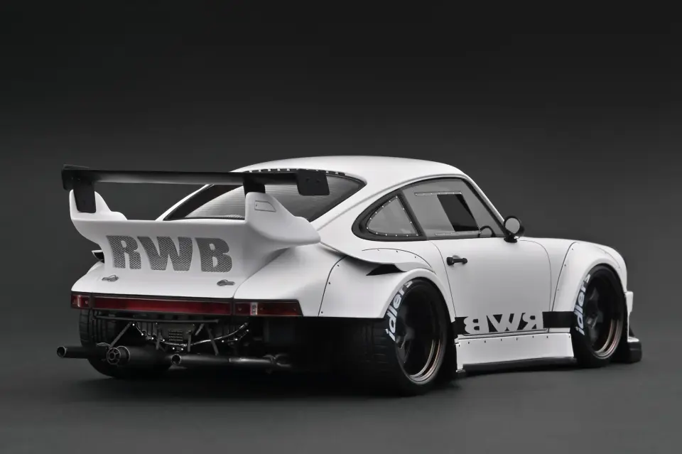 IGNITION MODEL RWB 930 1:18