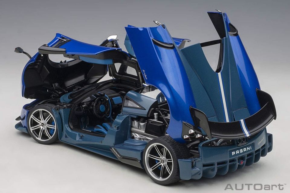AUTOART PAGANI HUAYRA BC METALLIC BLUE (78277) 1:18