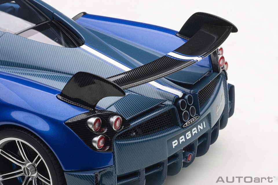 AUTOART PAGANI HUAYRA BC METALLIC BLUE (78277) 1:18