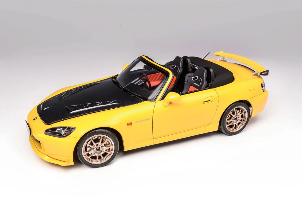 1:18 Motorhelix 2001 Honda S2000 AP2