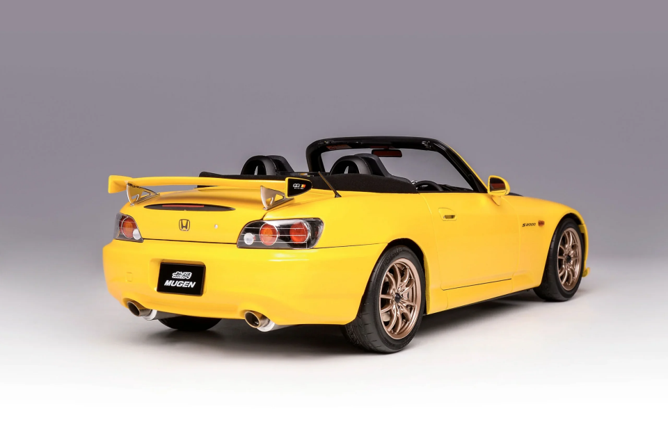1:18 Motorhelix 2001 Honda S2000 AP2