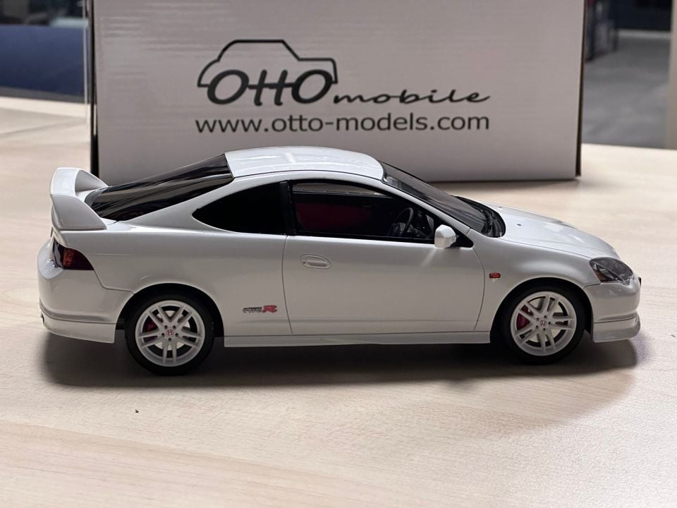 OTTO HONDA CIVIC TYPE-R FD2 2007 (OT304) 1:18