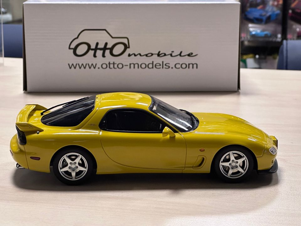 OTTO MAZDA RX7 FD TYPE-R BATHURST R (OT397) 1:18