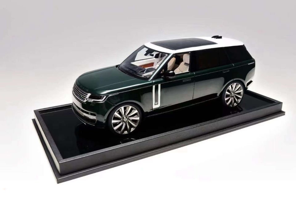 MOTORHELIX LAND ROVER AUTOBIOGRAPHY 2022 1:18