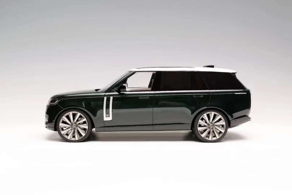 MOTORHELIX LAND ROVER AUTOBIOGRAPHY 2022 1:18