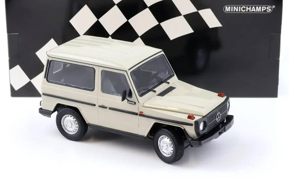 MINICHAMPS MERCEDES BENZ G-MODEL (SWB) GREY 1:18