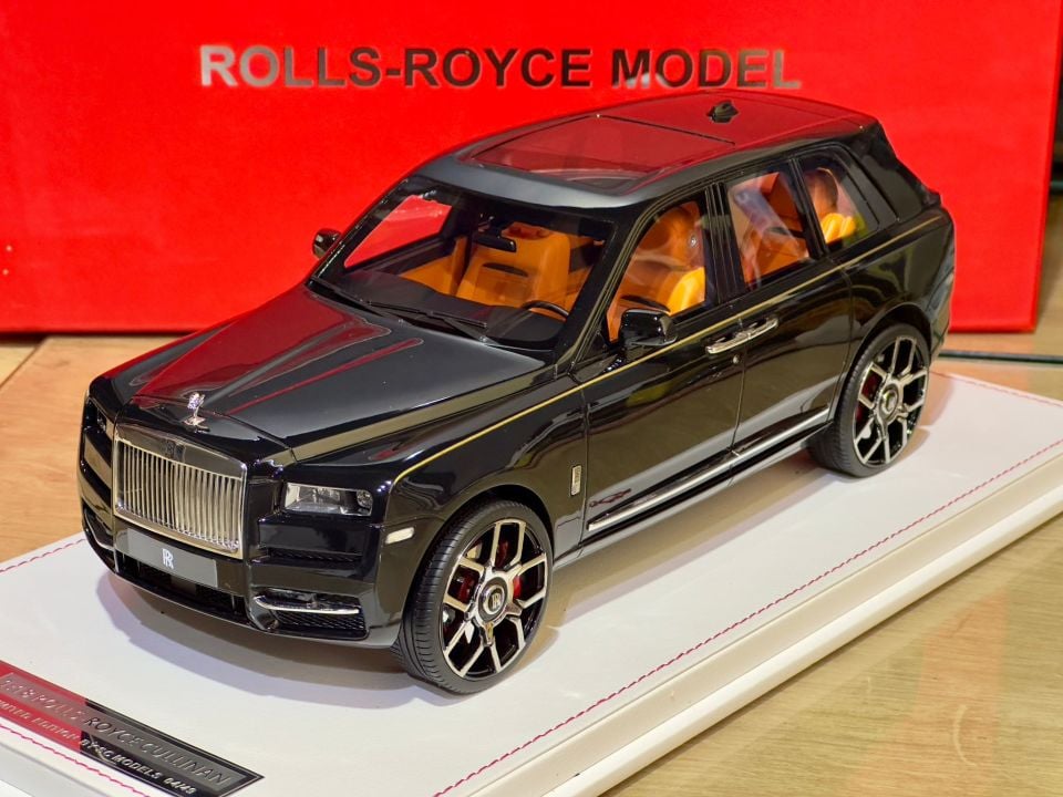 BY SC MODELS  ROLLS ROYCE CULLINAN 1:18