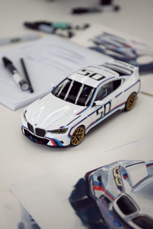 MINICHAMPS BMW 3.0 CSL 50TH JAHRE 2022 1:18 DEALER VERSION