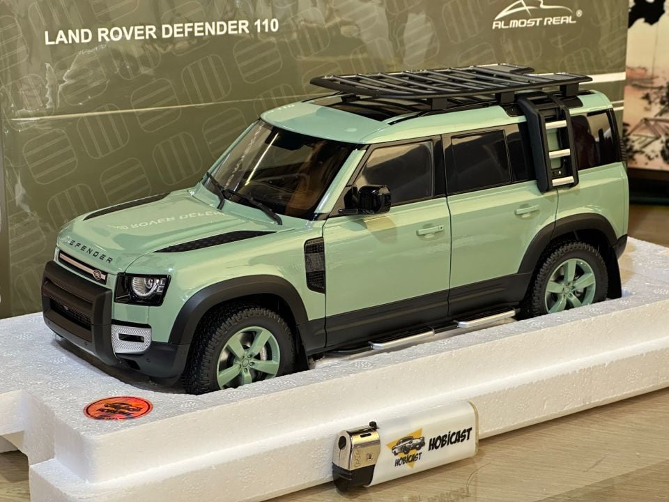 ALMOST REAL LAND ROVER DEFENDER 110 (810811) 1:18