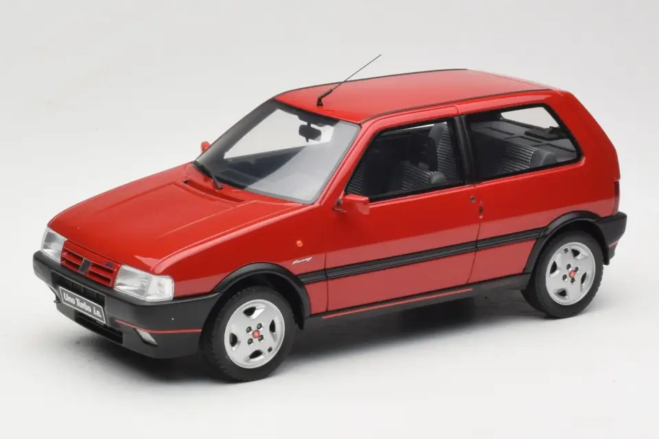 OTTO FIAT UNO TURBO IE 1:18