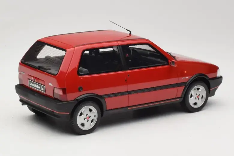 OTTO FIAT UNO TURBO IE 1:18