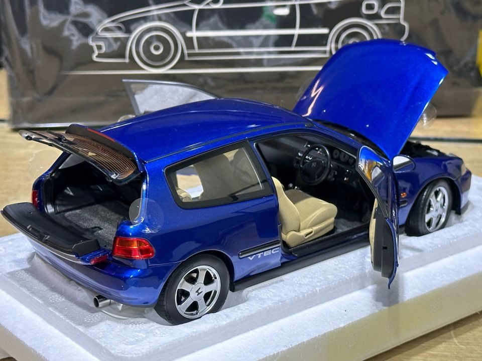 LCD MODEL HONDA CIVIC SIR II EG6 VTEC 1993 1:18