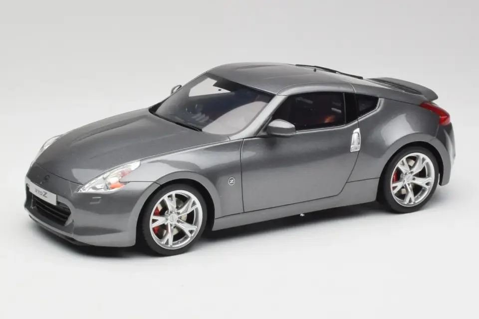 OTTO NISSAN 370Z 1:18