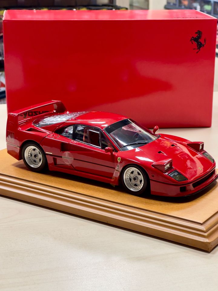 KYOSHO FERRARI F40 LİGHT WEİGHT (08416RL-E) 1:18