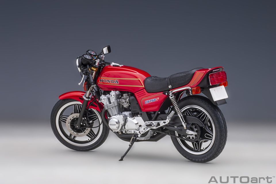 AUTOART HONDA CB750F BARIBARI LEGEND (12561) 1:12