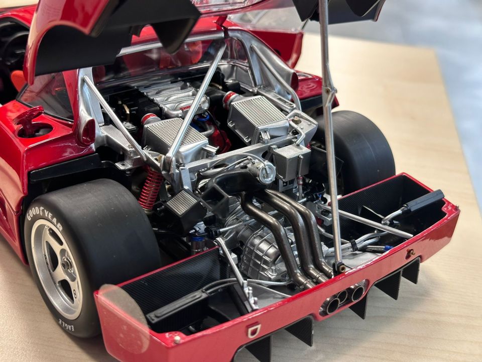 KYOSHO FERRARI F40 1:12 (KS08602CR)