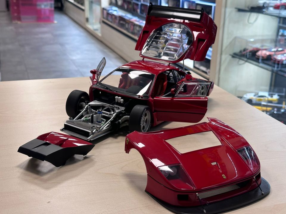 KYOSHO FERRARI F40 1:12 (KS08602CR)