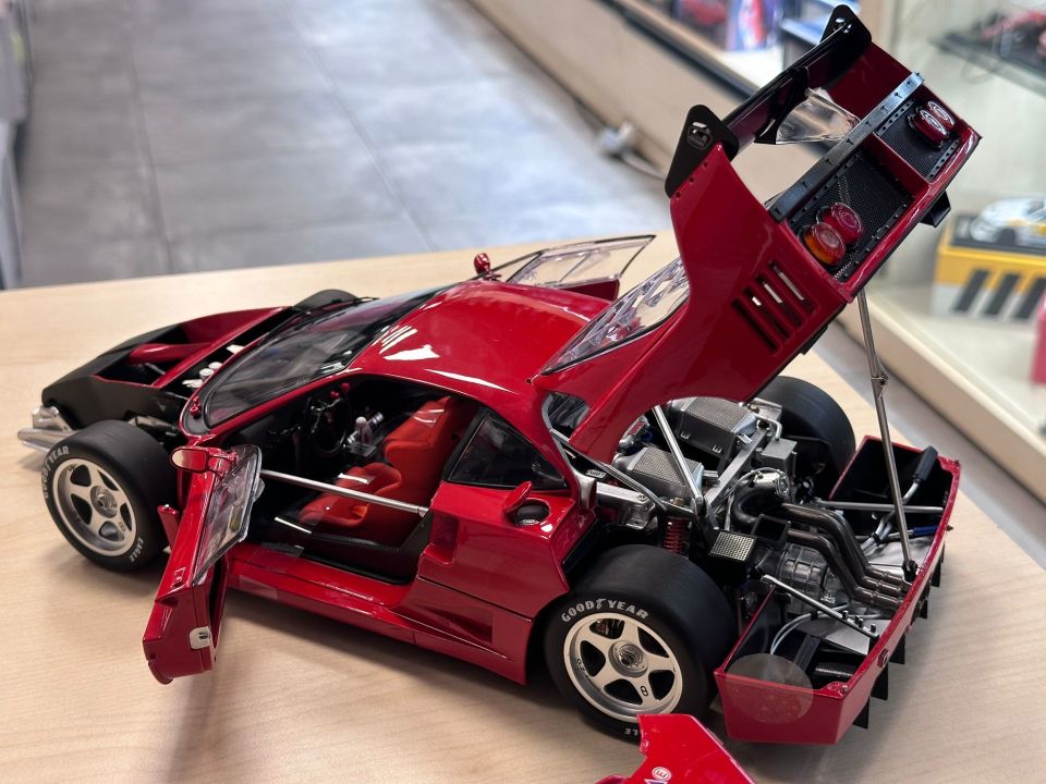 KYOSHO FERRARI F40 1:12 (KS08602CR)