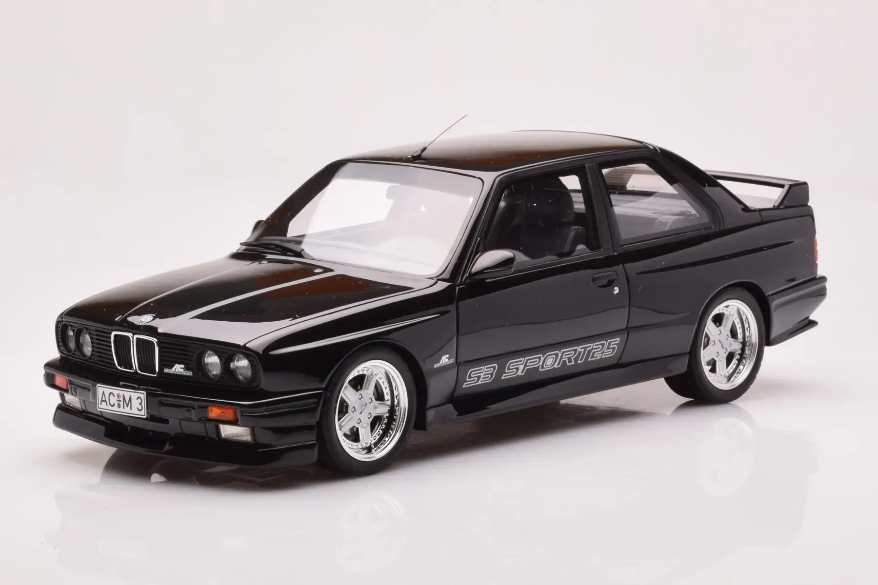 OTTO BMW E30 AC SCHNITZER ACS3 SPORT 2.5 1:18 (OT1033)