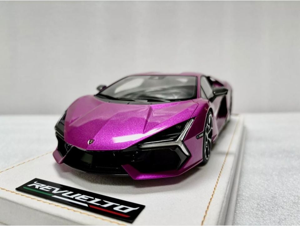 MR COLLECTİON LAMBORGHINI REVUELTO VIOLA BAST 1:18