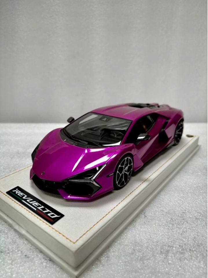 MR COLLECTİON LAMBORGHINI REVUELTO VIOLA BAST 1:18