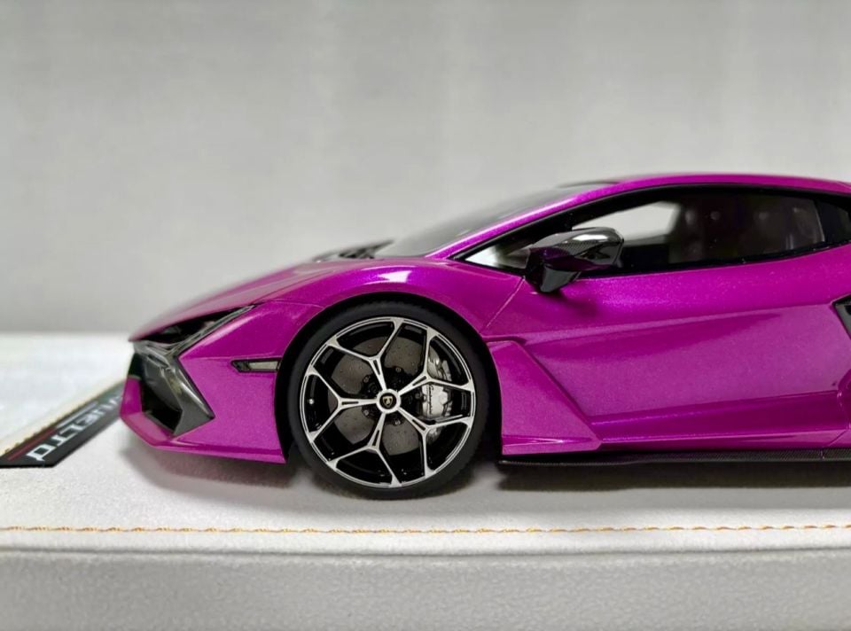 MR COLLECTİON LAMBORGHINI REVUELTO VIOLA BAST 1:18