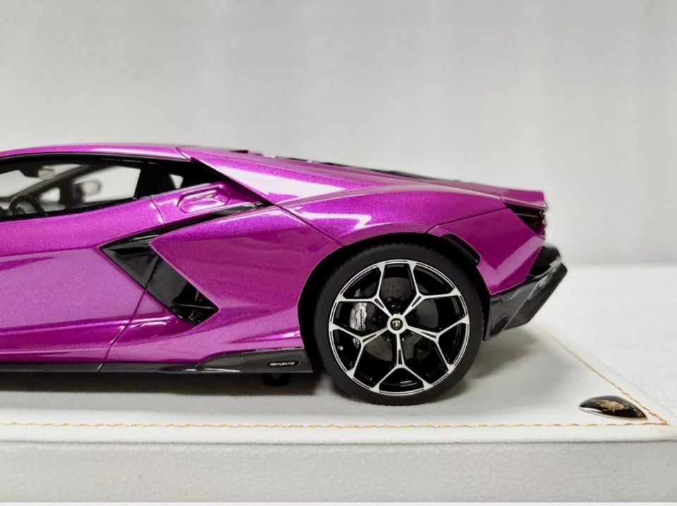 MR COLLECTİON LAMBORGHINI REVUELTO VIOLA BAST 1:18