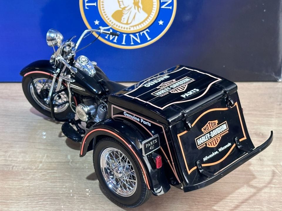 FRANKLIN MINT HARLEY DAVIDSON 1:10 (B11A753)