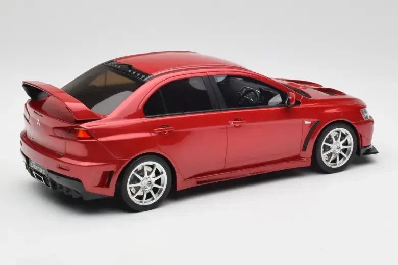 OTTO MITSUBISHI LANCER EVO X 1:18 (OT1084)