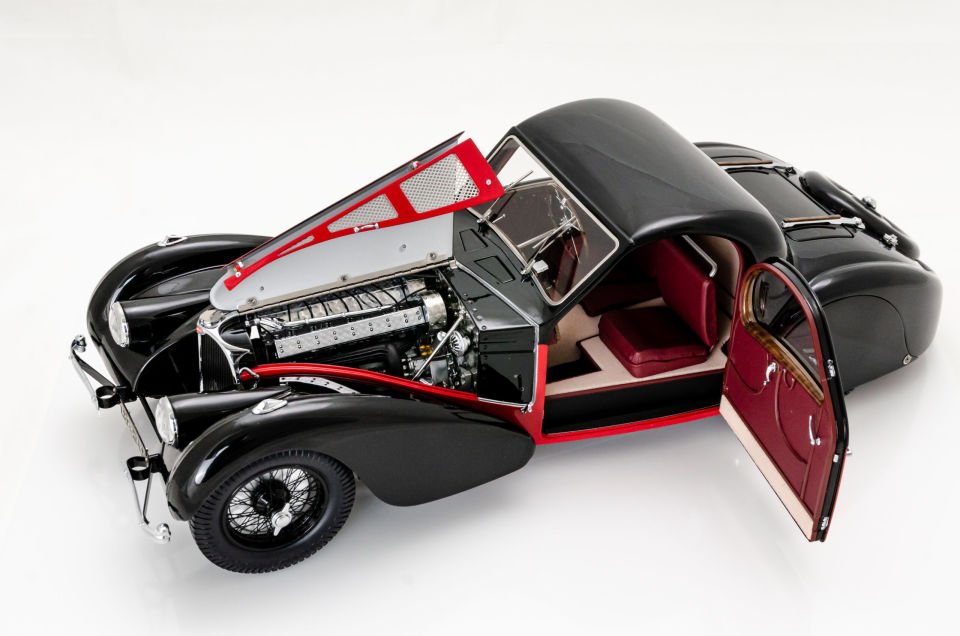BAUER 1:12 1937 BUGATTI TYPE 57SC ATALANTE (7828-Z75)