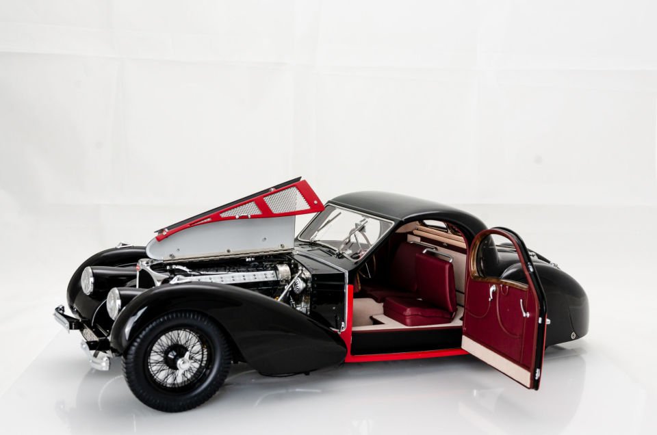 BAUER 1:12 1937 BUGATTI TYPE 57SC ATALANTE (7828-Z75)