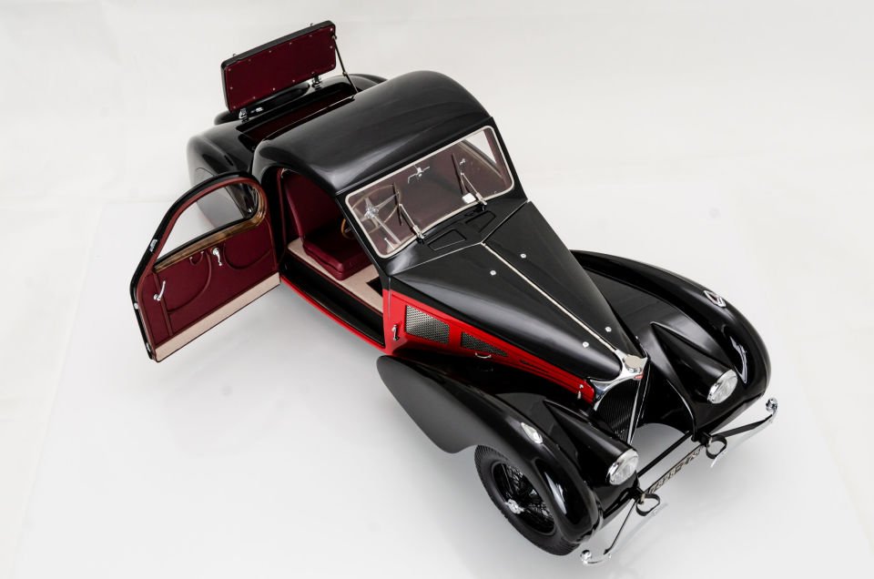 BAUER 1:12 1937 BUGATTI TYPE 57SC ATALANTE (7828-Z75)