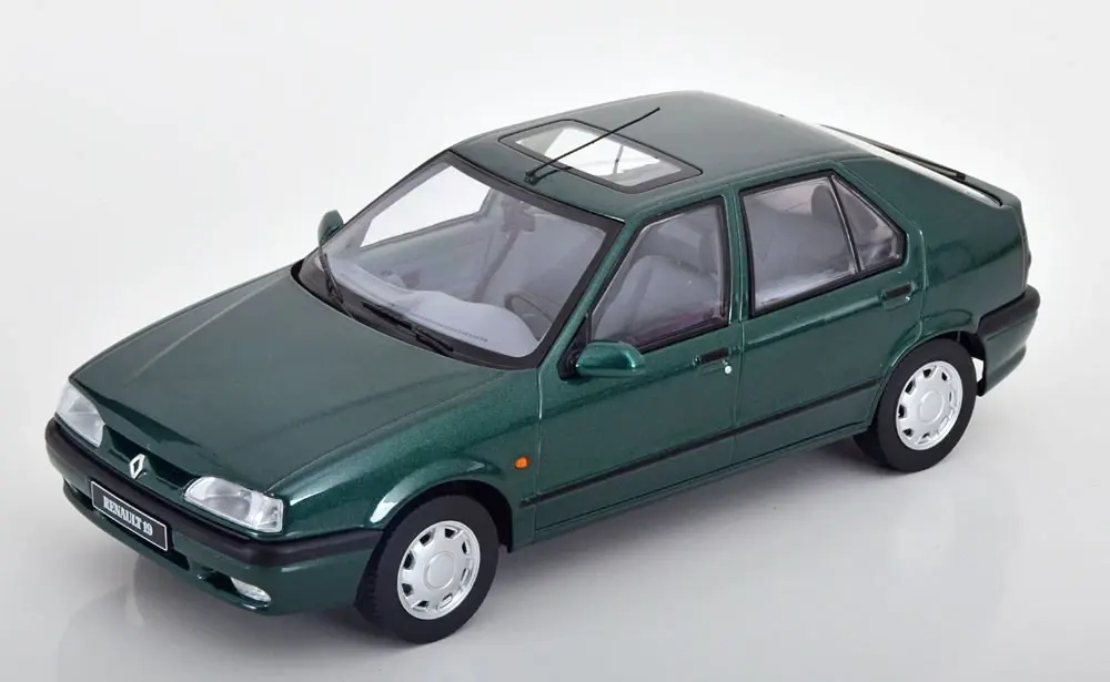 TRIPLE 9 RENAULT 19 1994 1:18 (T9-1800450)