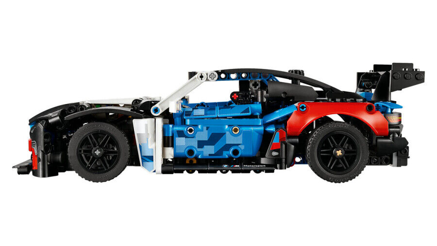 LEGO® Technic BMW M4 GT3 EVO Yarış Arabası