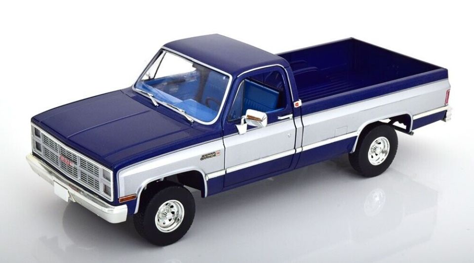 GREENLIGHT GMC K-2500 SIERRA GRANDE WIDESIDE PICKUP 1:18