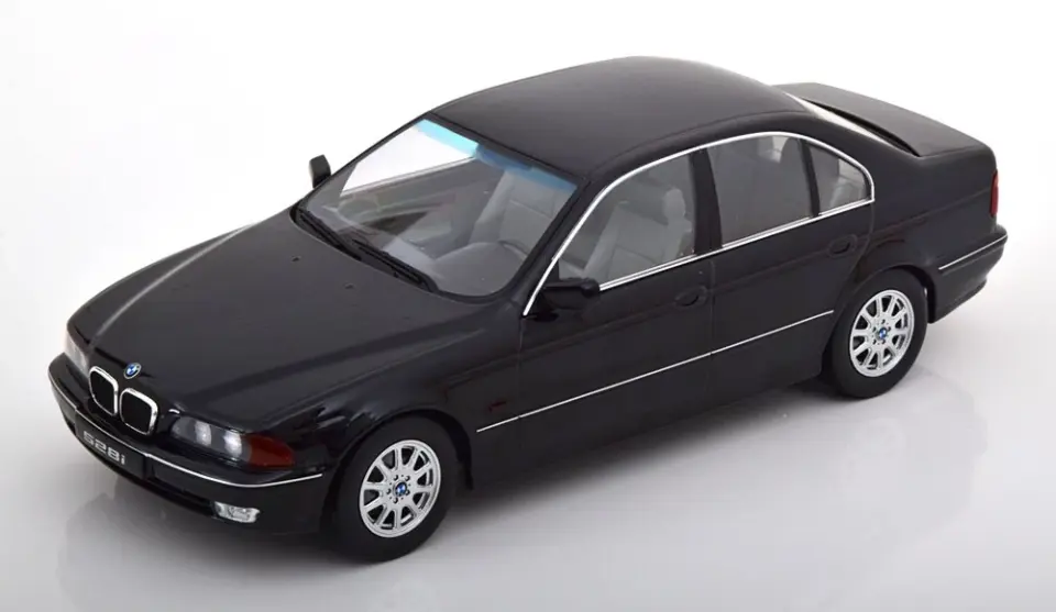 KK SCALE BMW 528İ E39 SEDAN 1995 1:18 (181053)