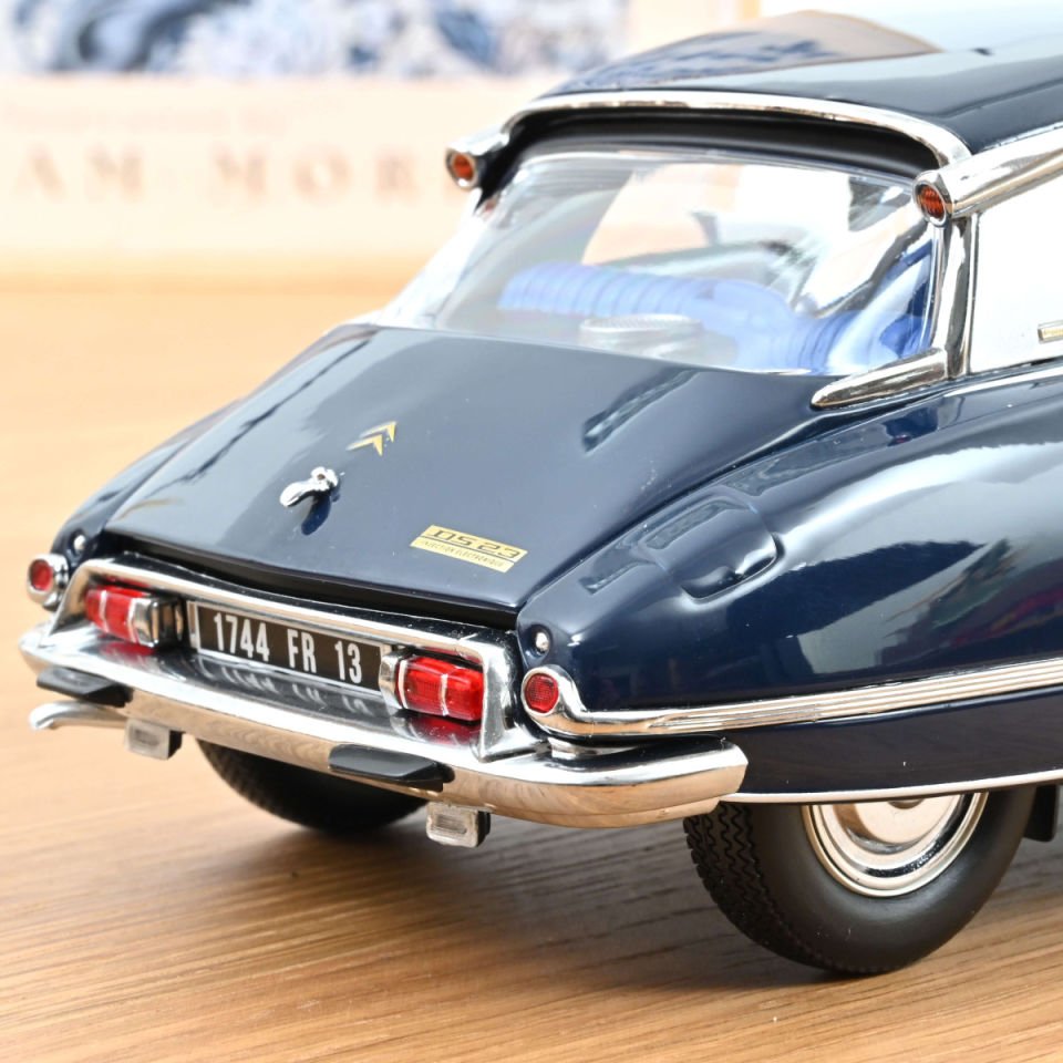 NOREV CITROEN DS 23 PALLAS 1974 1:18 (181723)