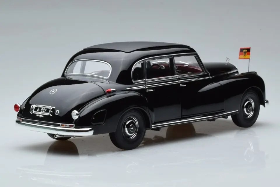 NOREV MERCEDES BENZ 300 KONRAD ADENAUER 1955 1:18
