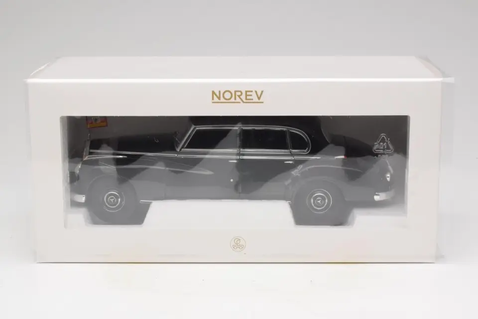 NOREV MERCEDES BENZ 300 KONRAD ADENAUER 1955 1:18